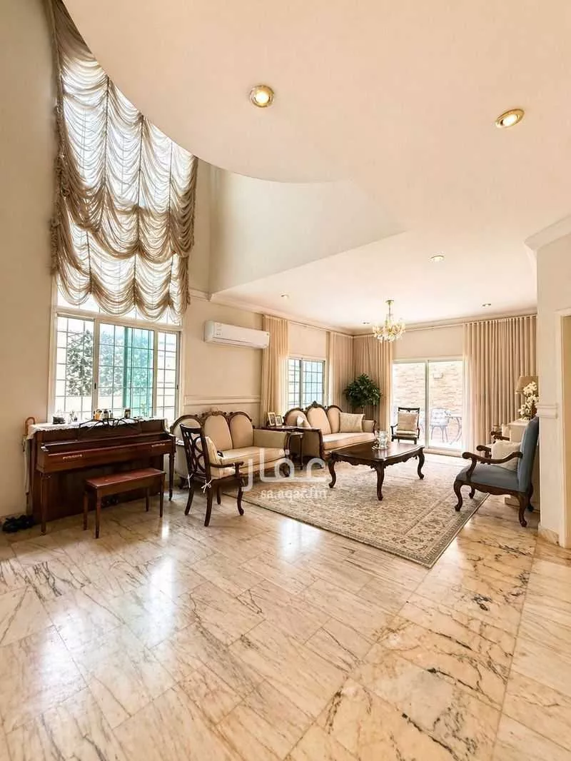 5 bedroom villa in At Taawon 7