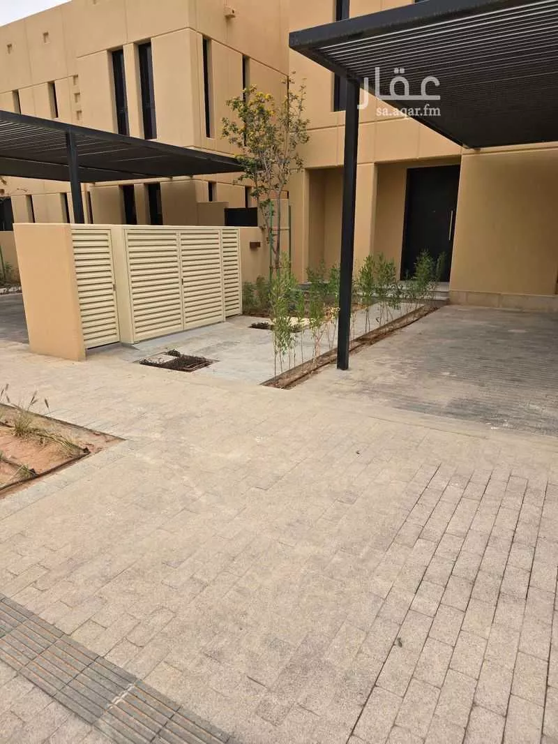 4 bedroom villa in Sidrah 7