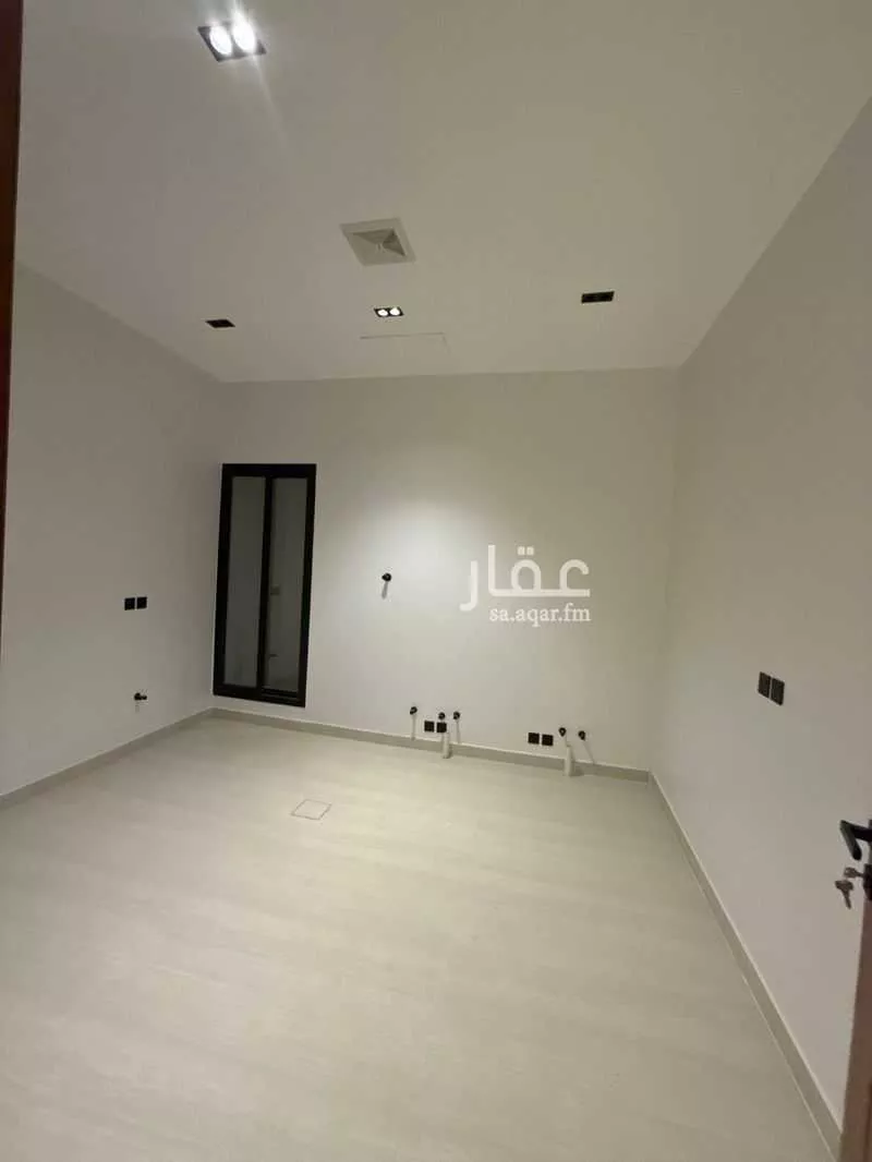 7 bedroom villa in Al Janadriyah 4
