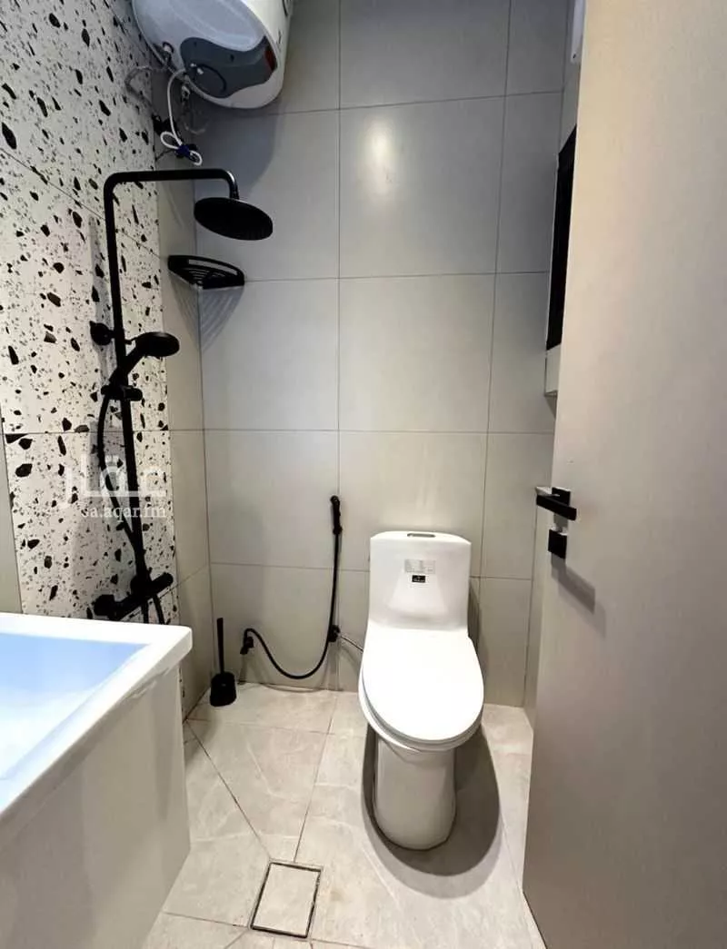 2 bedroom apartment in Al Wadi 13