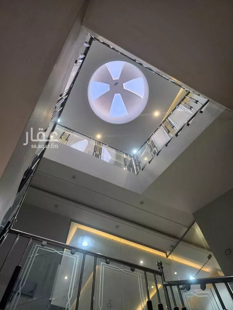 5 bedroom villa in Al Mahdiyyah 2
