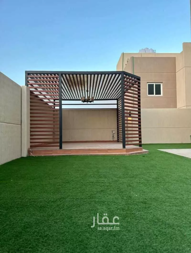 فيلا 6 غرف في العارض 8