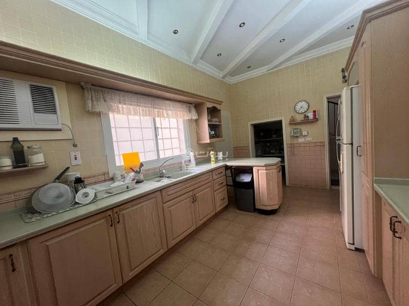 4 bedroom villa in Al Nahda, Jeddah 17
