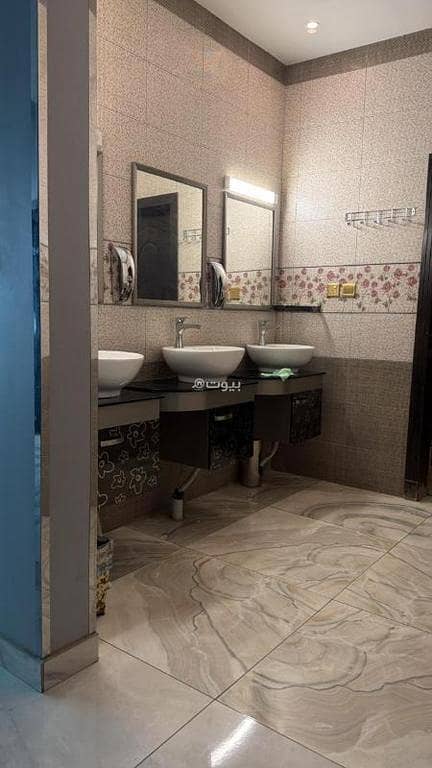5 bedroom villa in Ulaishah, Riyadh 15