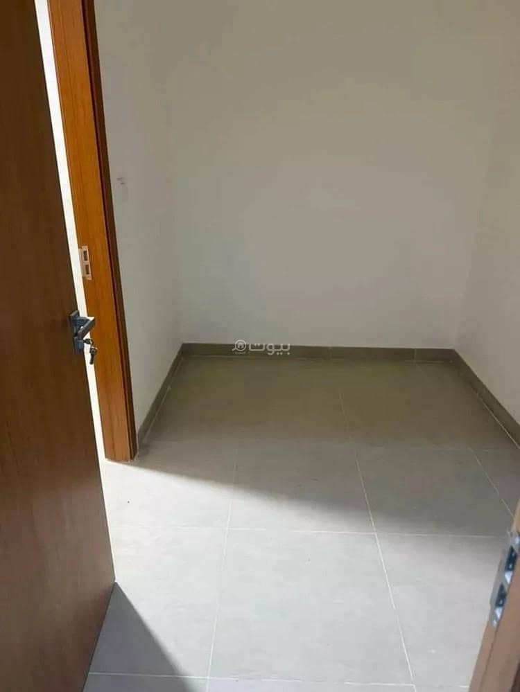 5 bedroom villa in Khuzam, Riyadh 7