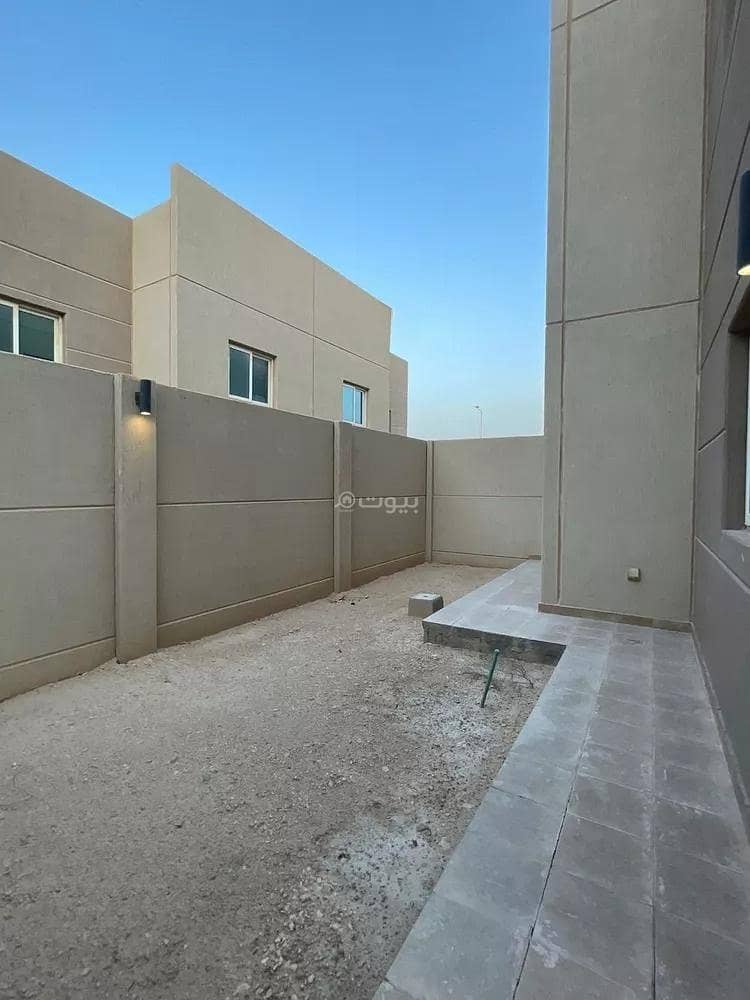 5 bedroom villa in Khuzam, Riyadh 2