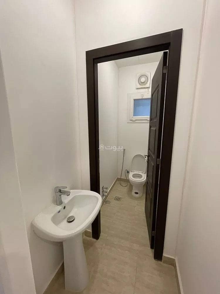 5 bedroom villa in Khuzam, Riyadh 25