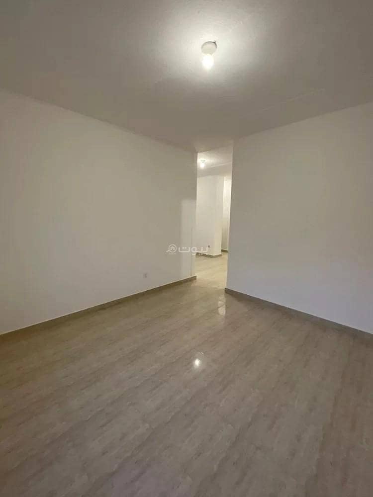 5 bedroom villa in Khuzam, Riyadh 4