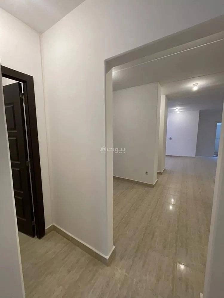 5 bedroom villa in Khuzam, Riyadh 16