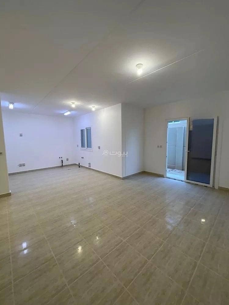 5 bedroom villa in Khuzam, Riyadh 18
