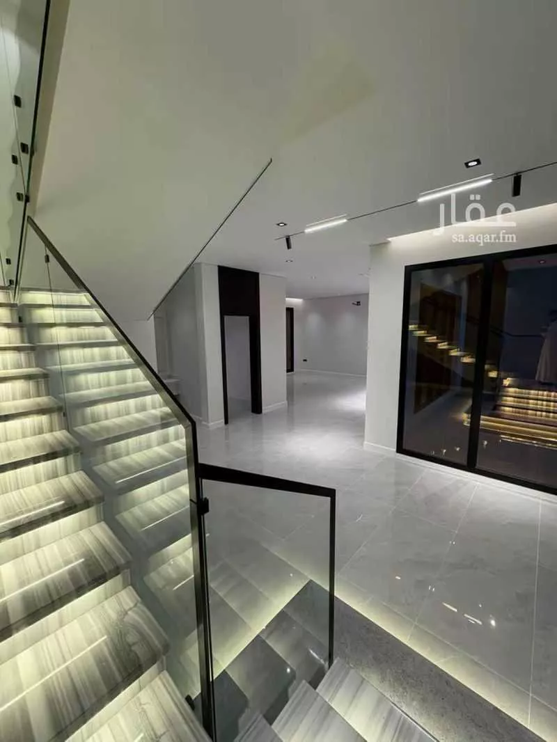 5 bedroom villa in Al Mahdiyyah 7