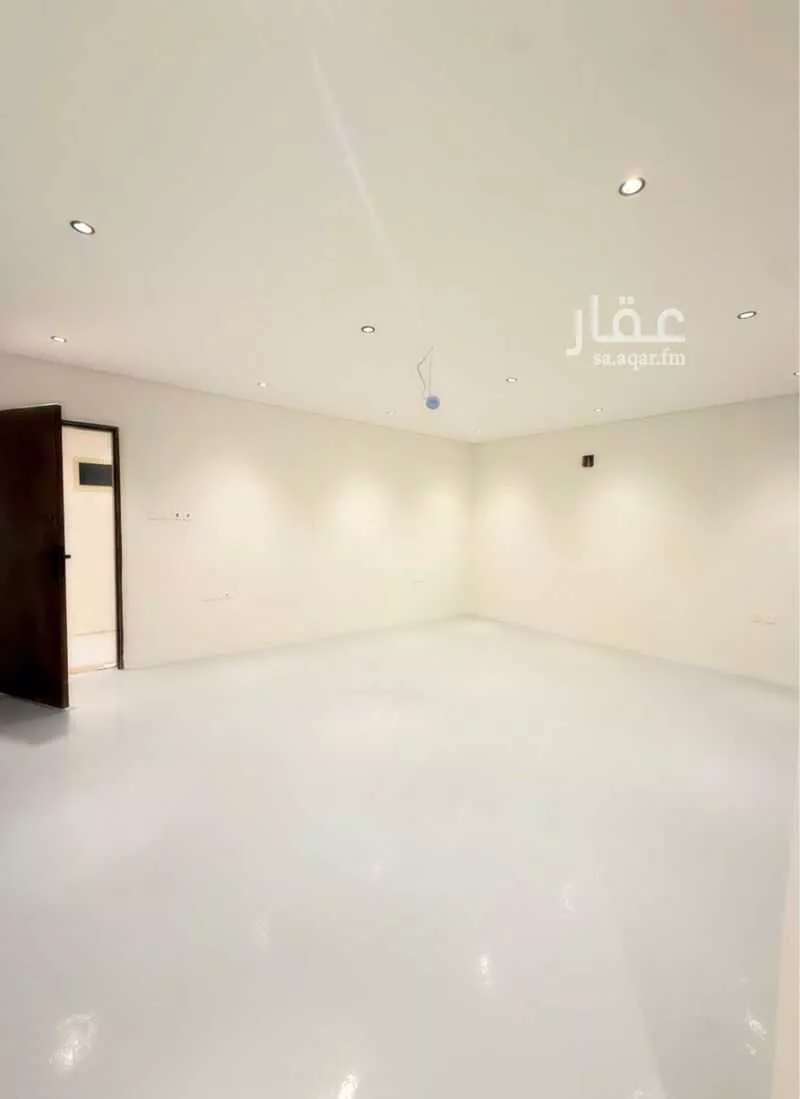 10 bedroom building in Dhahrat Laban, Riyadh 3