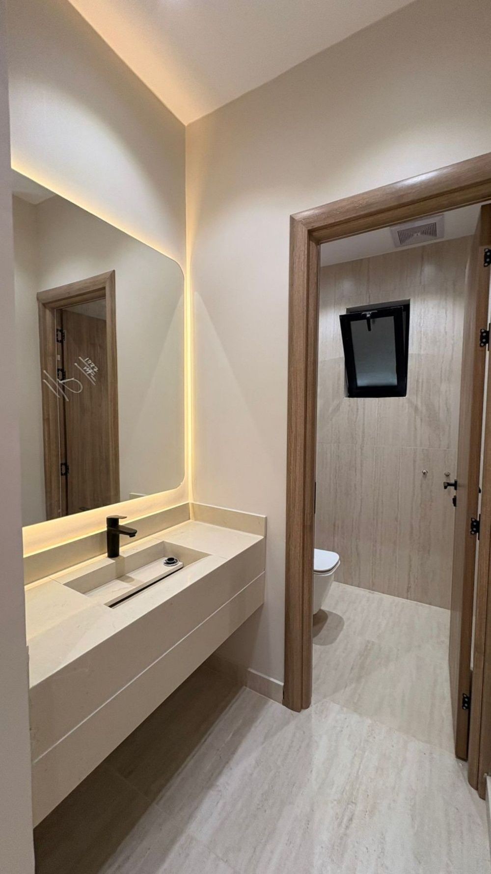 5 bedroom apartment in Shawran, Madinah 8