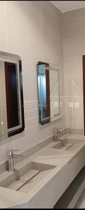 4 bedroom apartment in Ar Riyadh, Jeddah 5