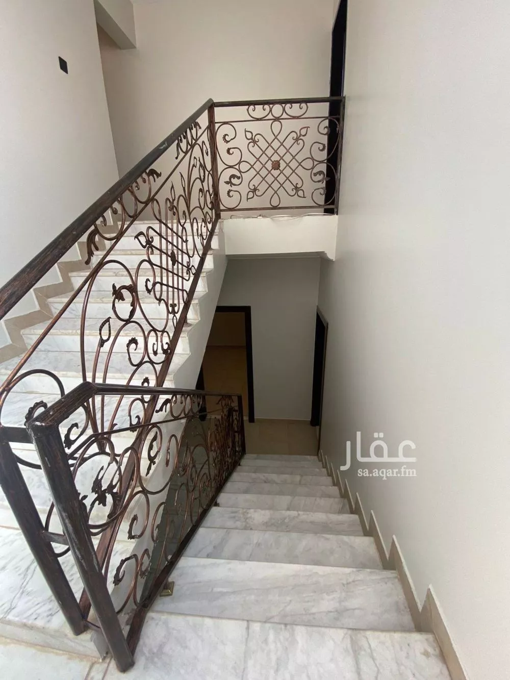 5 bedroom floor in Al Yarmouk 17