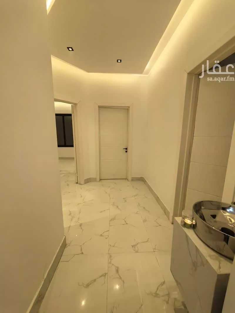 3 bedroom floor in Badr 4
