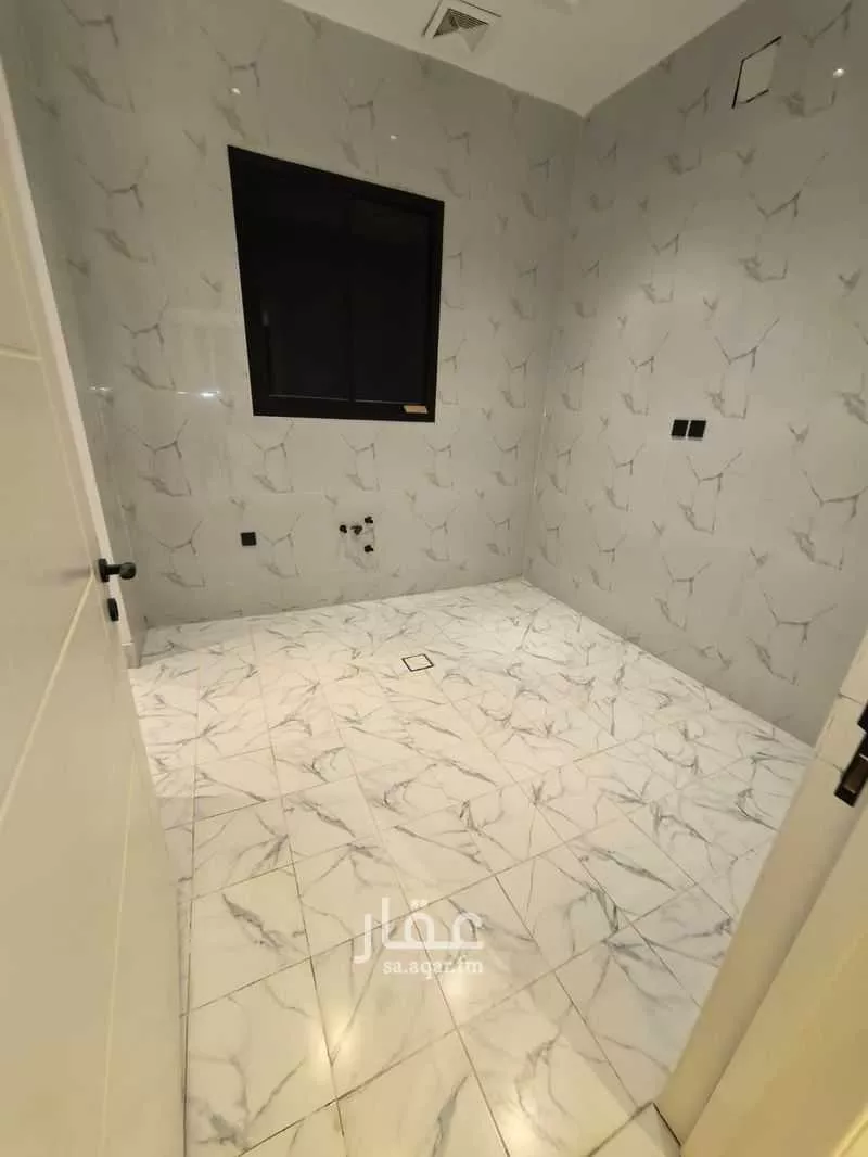 3 bedroom floor in Badr 8