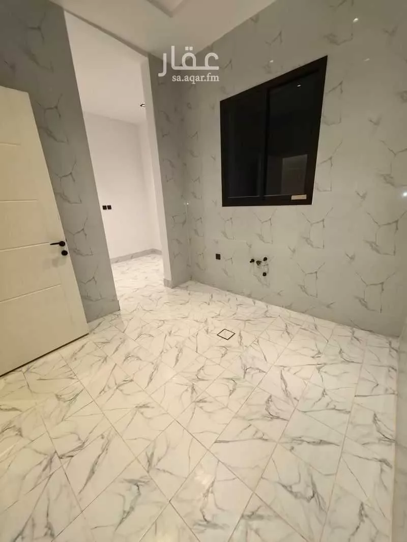 3 bedroom floor in Badr 10