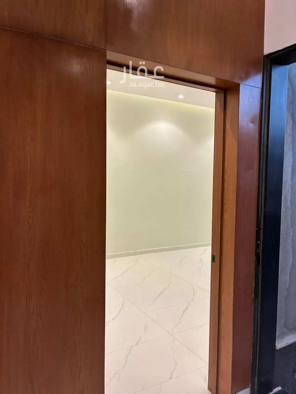 6 bedroom floor in Al Janadriyah 4