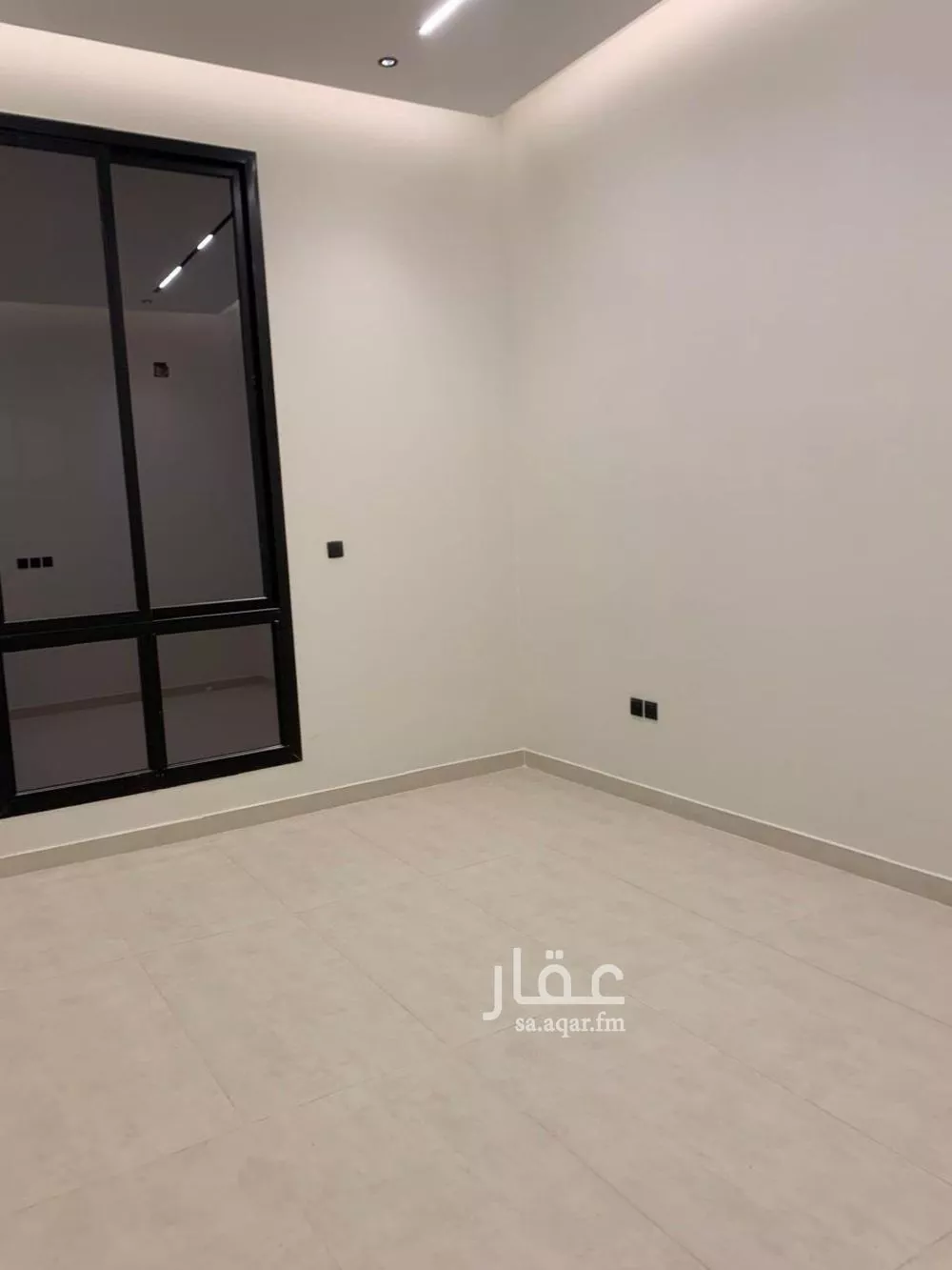 دور 4 غرف في النرجس 13