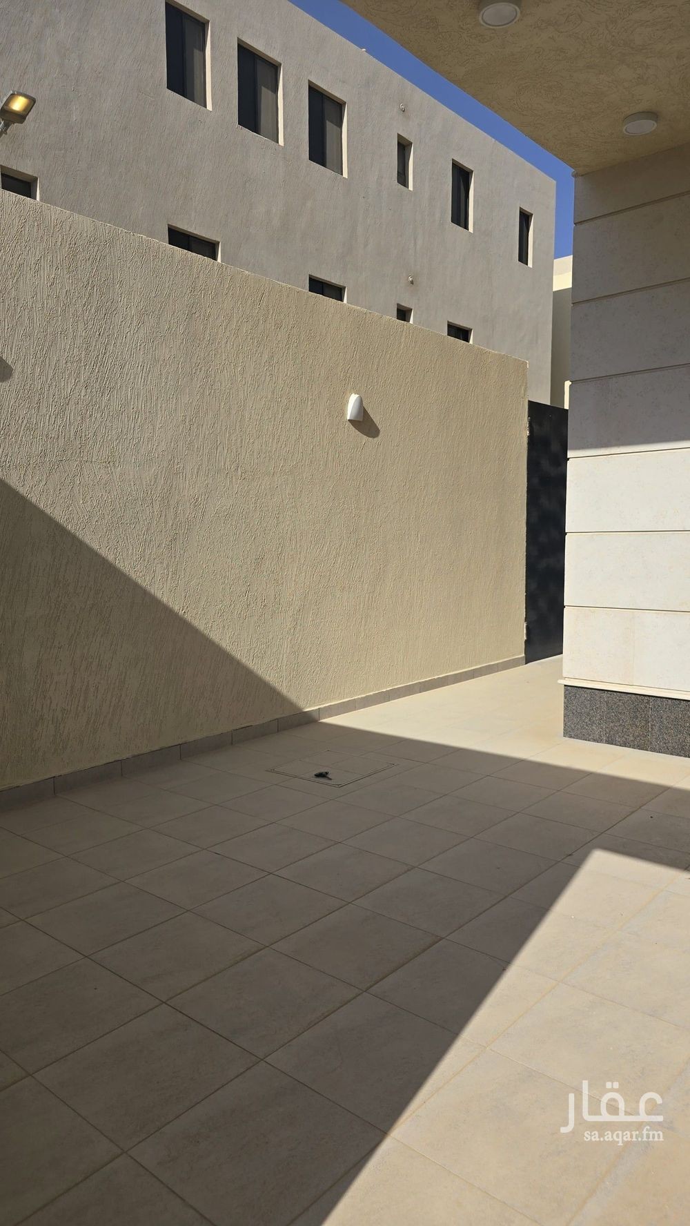4 bedroom floor in Al Janadriyah 6