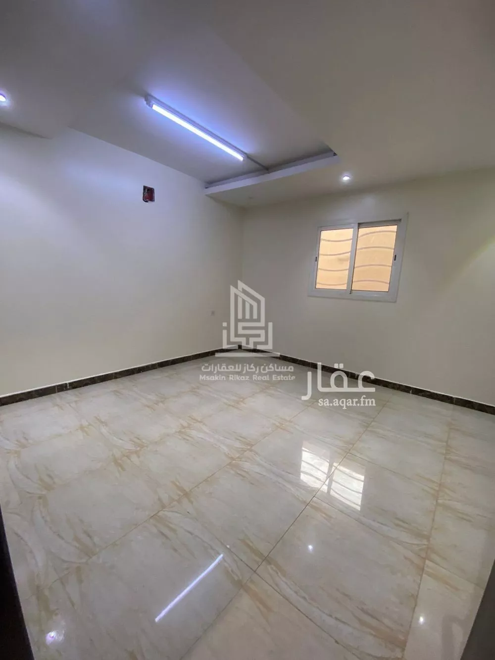 دور 3 غرف في السعادة 7