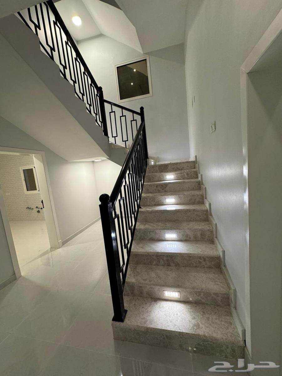 8 bedroom villa in Al Iskan Ash Shamali, Eastern Province 9
