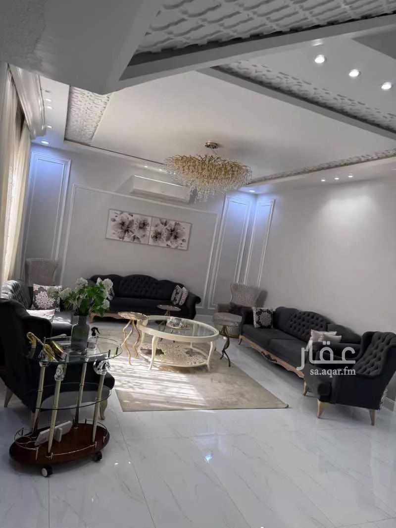 6 bedroom villa in Al Rimal 11