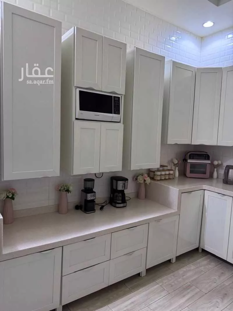 6 bedroom villa in Al Rimal 4