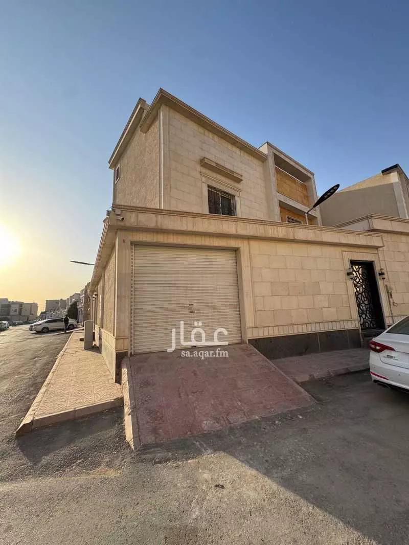 6 bedroom villa in Al Rimal 6