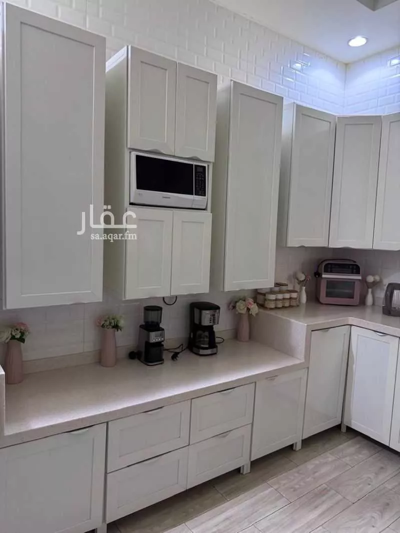 6 bedroom villa in Al Rimal 10
