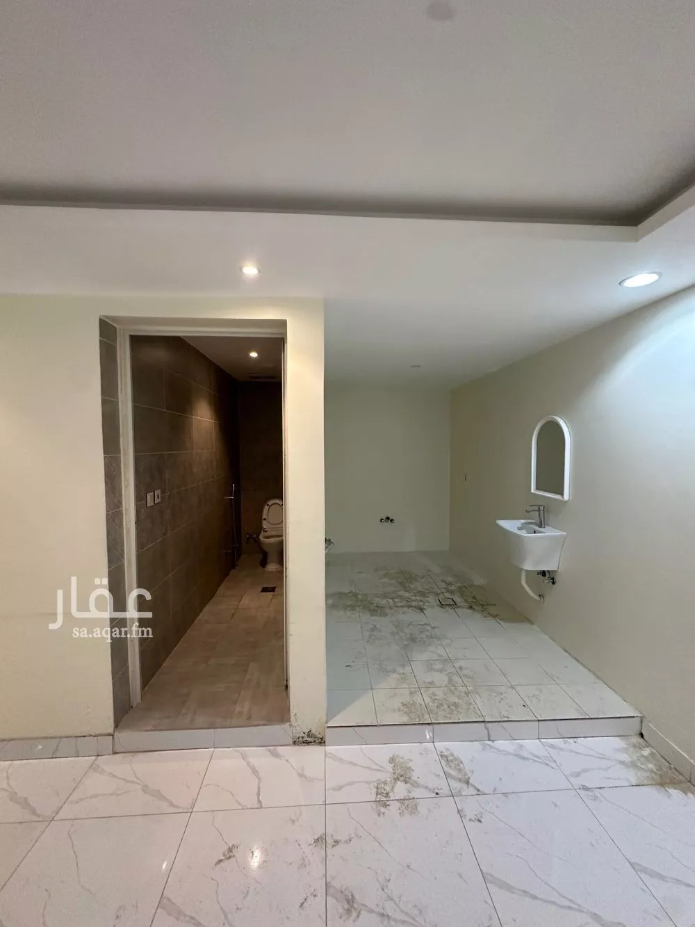 4 bedroom floor in Al Wadi 13