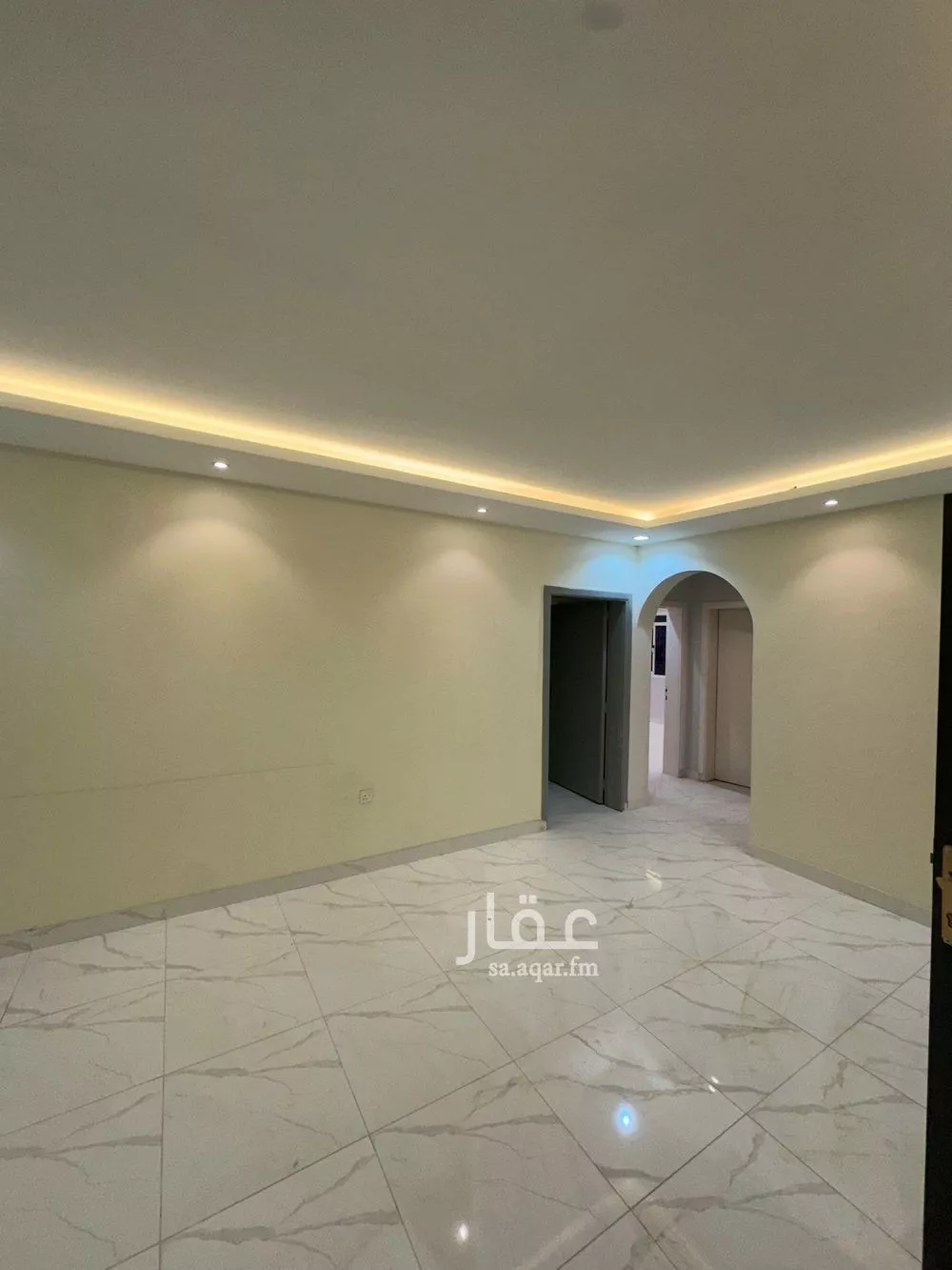 4 bedroom floor in Al Wadi 5