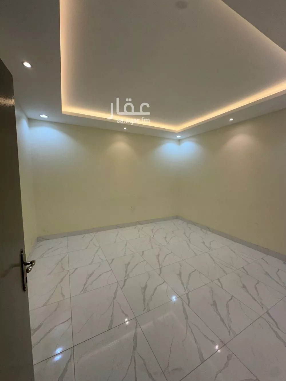 4 bedroom floor in Al Wadi 7