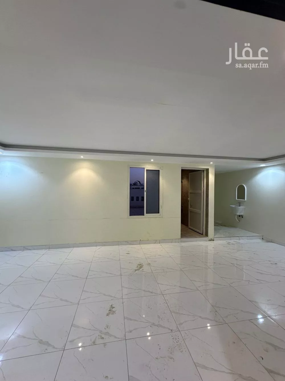 4 bedroom floor in Al Wadi 10
