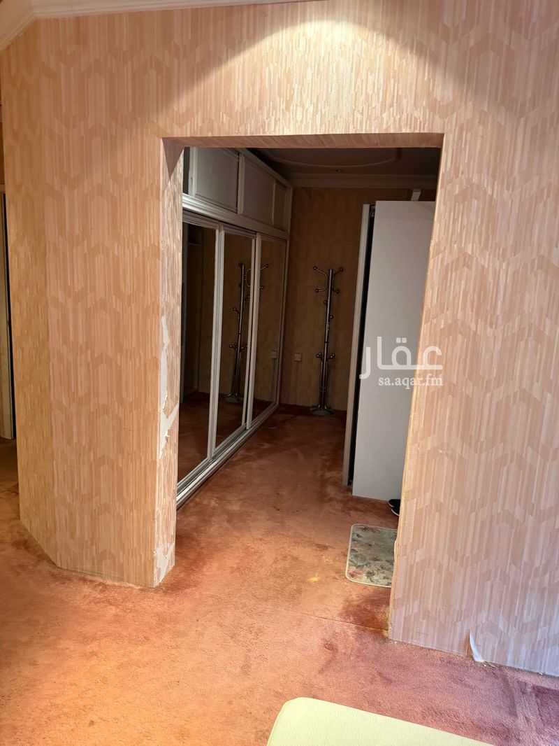 4 bedroom villa in Al Wurud, Riyadh 9