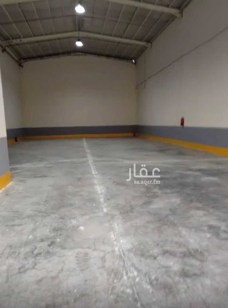 1 bedroom warehouse in Al Ghnamiah, Riyadh 2