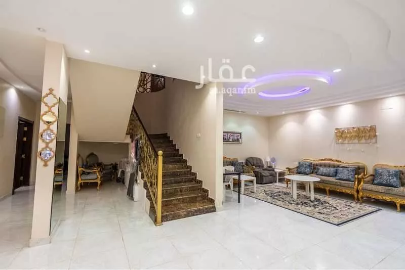 فيلا 8 غرف في النرجس 10