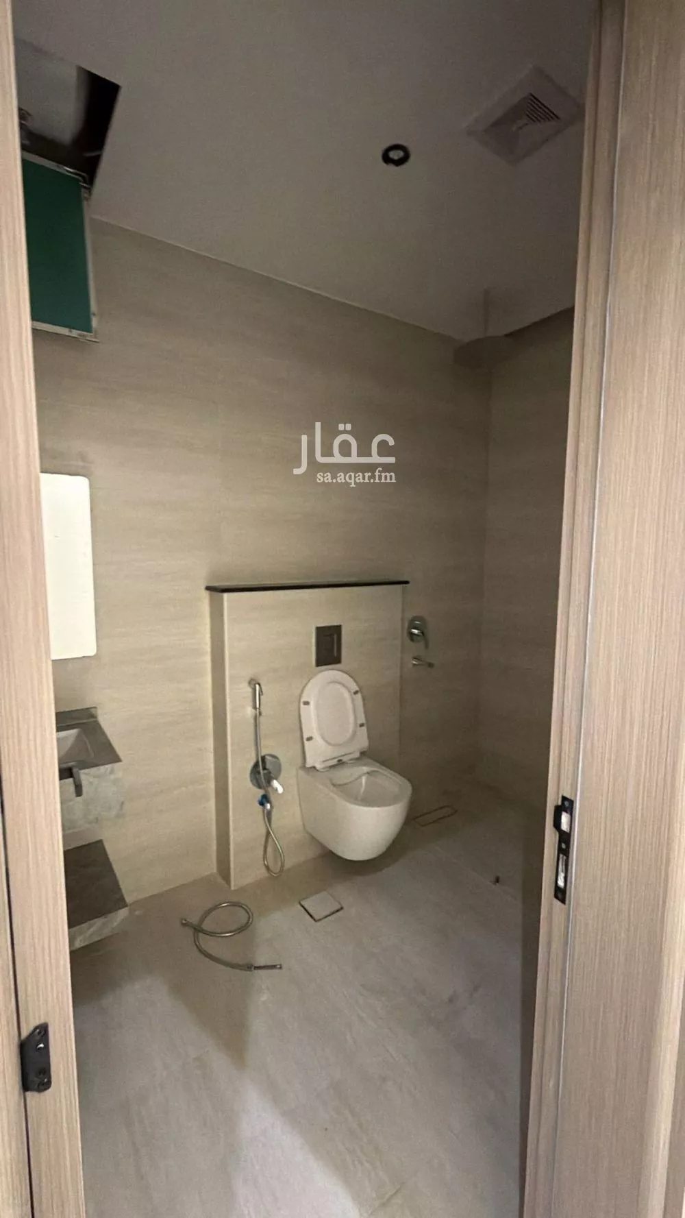 دور 5 غرف في العارض 14