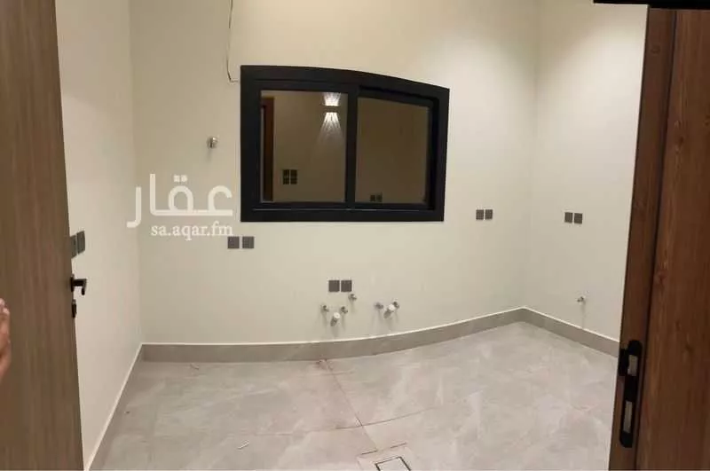 4 bedroom floor in Al Sahafah 10