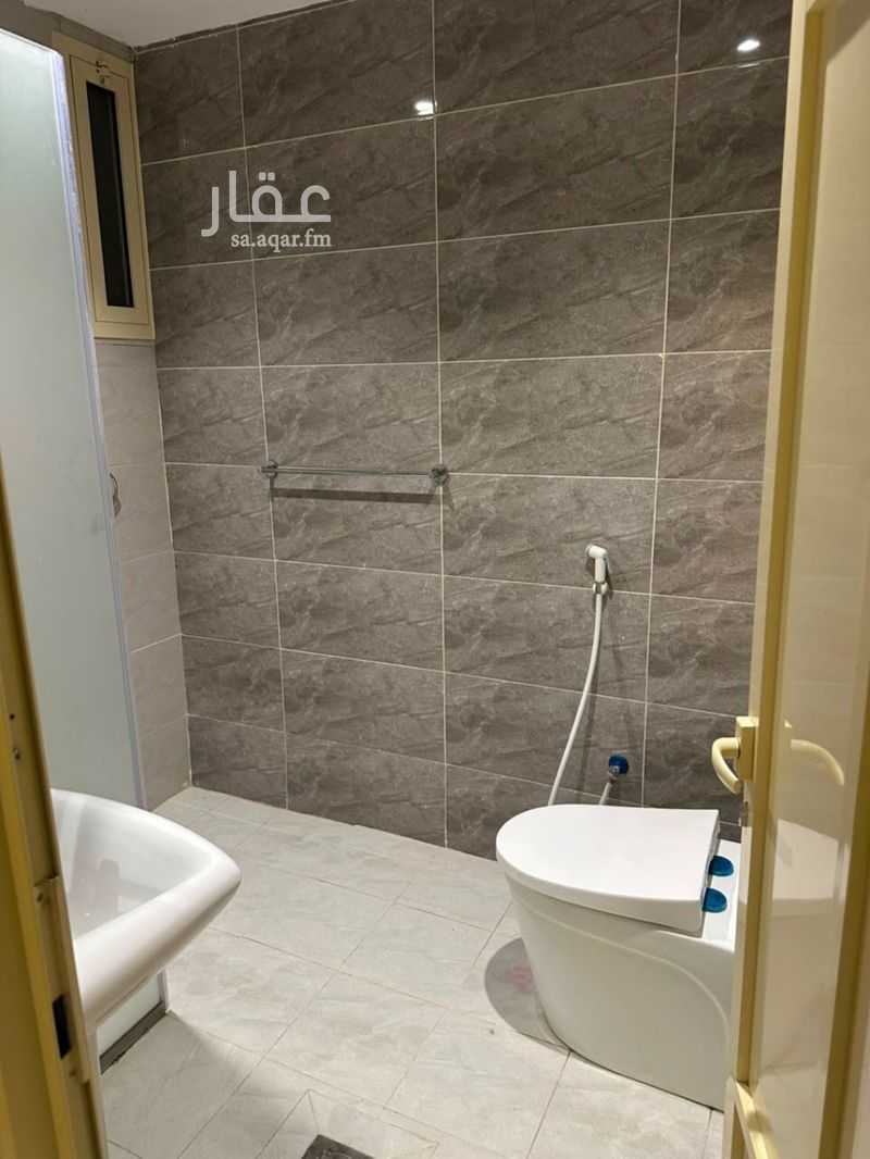 6 bedroom building in Al Jamiyin, Eastern Province 9