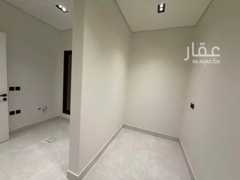 4 bedroom villa in Al Narjis 20