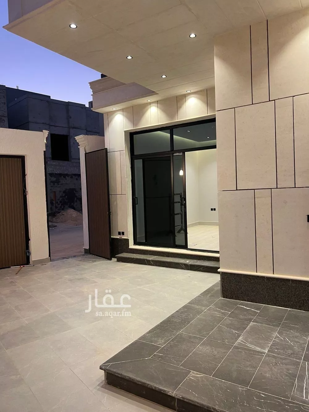 5 bedroom villa in Al Janadriyah 6