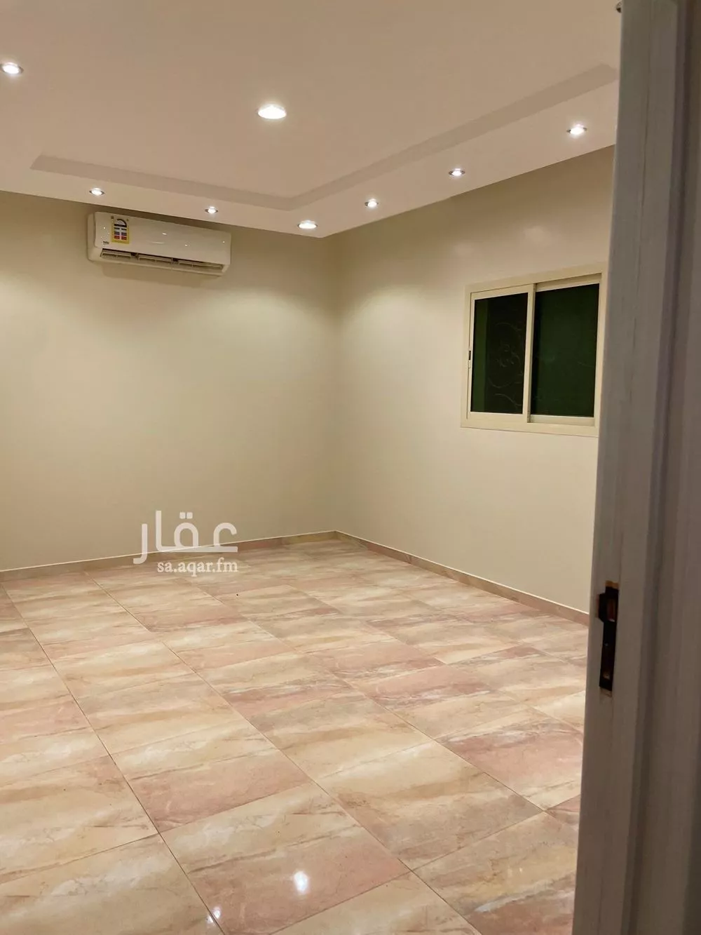6 bedroom floor in Al Narjis 9