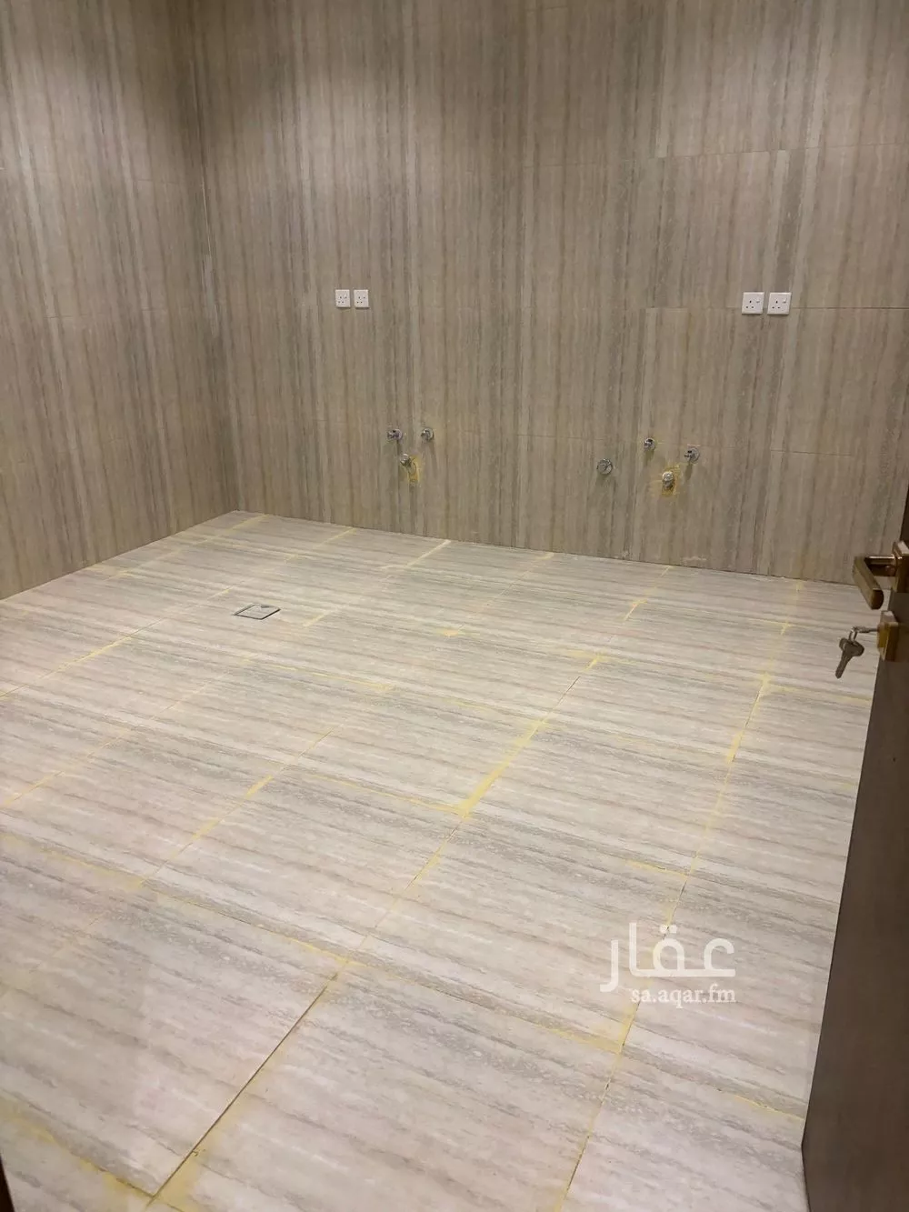 4 bedroom floor in Al Rimal 5