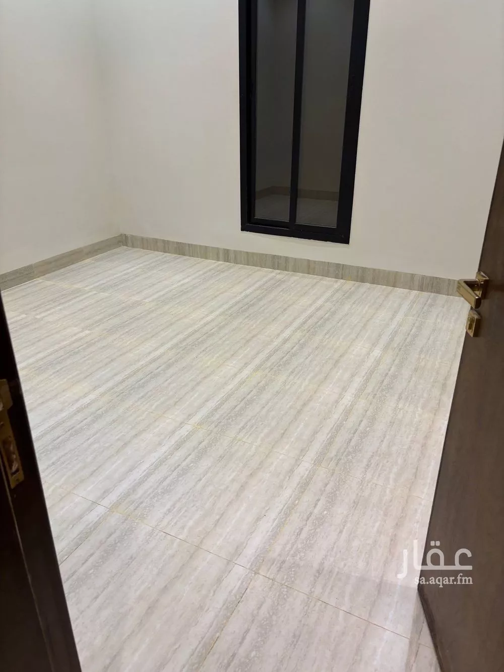 4 bedroom floor in Al Rimal 8