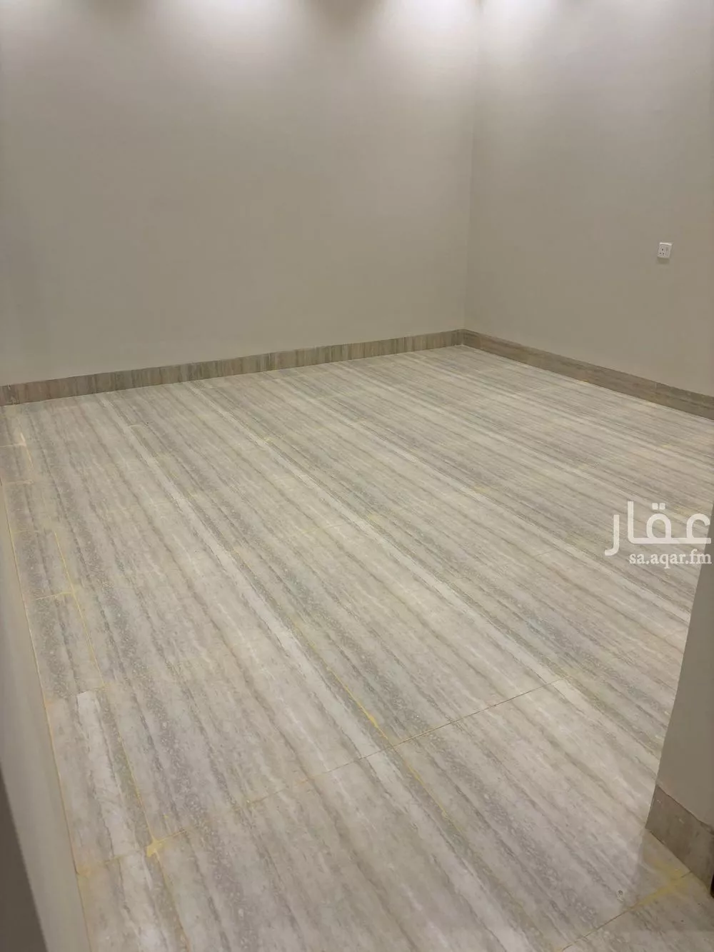 4 bedroom floor in Al Rimal 9