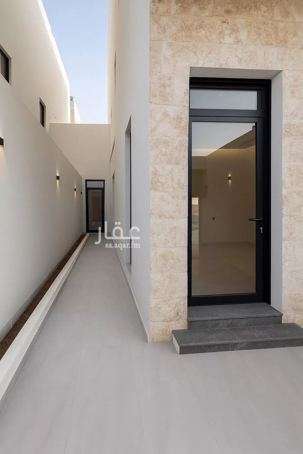 4 bedroom villa in Al Janadriyah 2