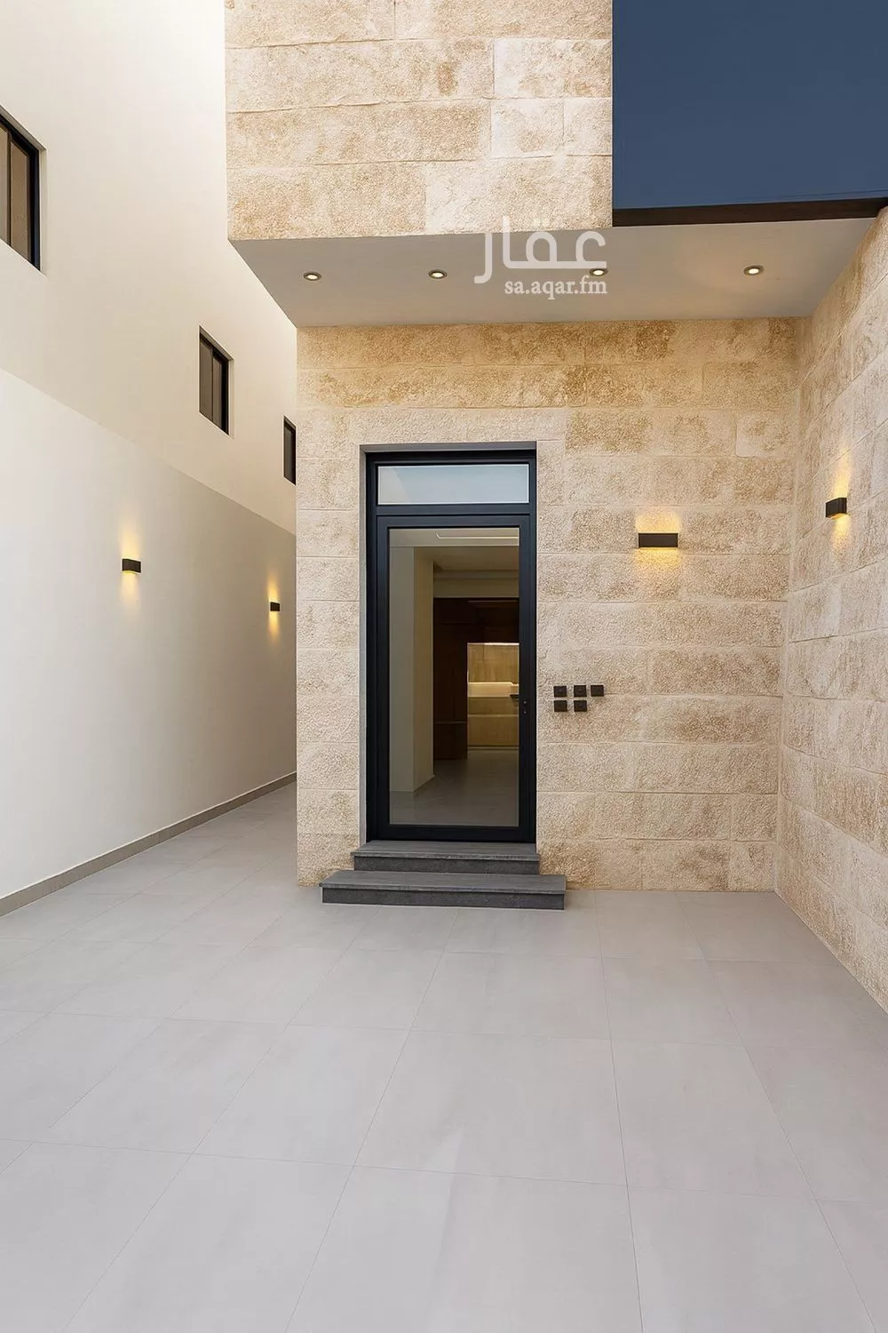 4 bedroom villa in Al Janadriyah 5
