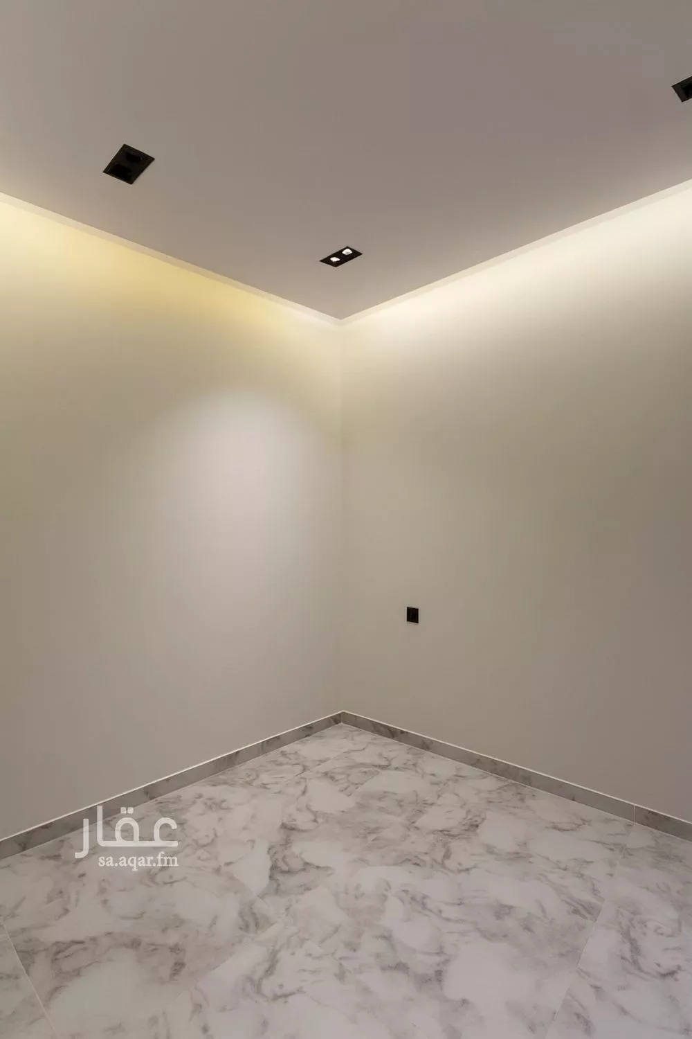 4 bedroom villa in Al Janadriyah 7